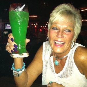 Meet your Posher, Loretta